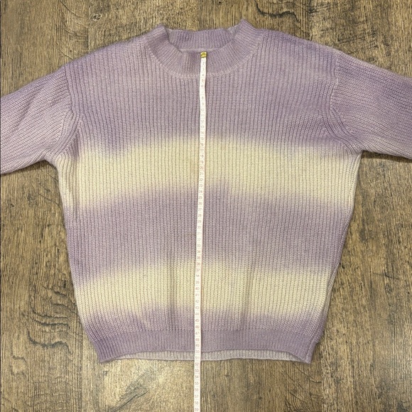 b.young Lavender and Cream Knit Sweater - Picture 6 of 11